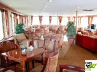 Tàu du lịch để bán