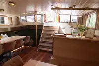 Khách sạn nổi để bán