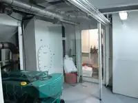 Tàu kéo lưới ngang để bán