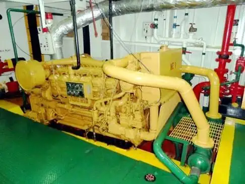 Tàu kéo để bán
