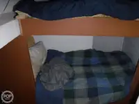 Tàu kéo lưới để bán