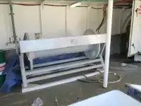 Tàu câu dài để bán