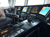 Tàu làm việc để bán