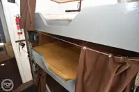 Tàu câu dài để bán