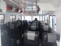 Tàu chở thủy thủ đoàn để bán