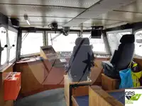 Tàu du lịch để bán