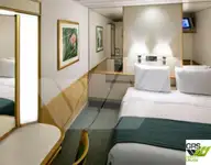 Tàu du lịch để bán
