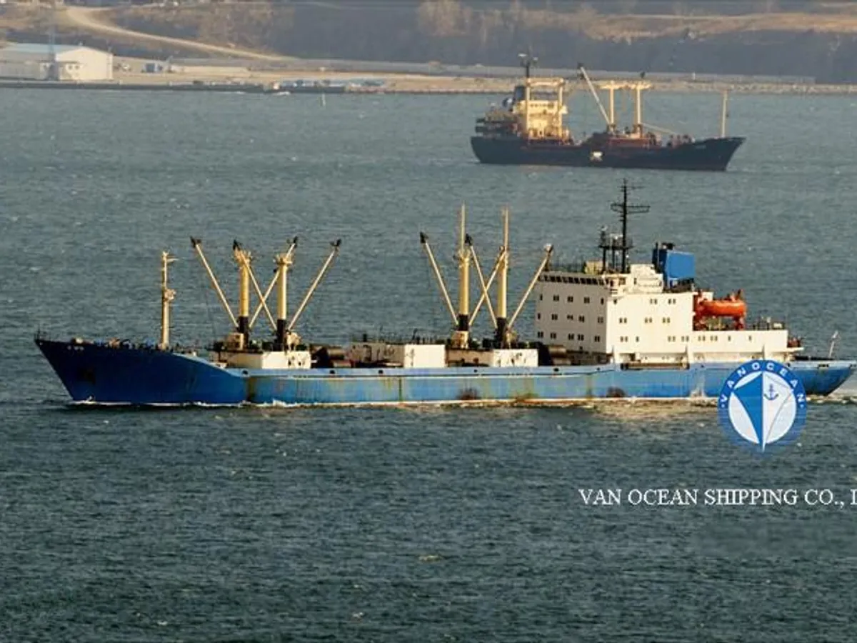 Tàu lạnh để bán