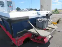 Kim loại phế liệu để bán