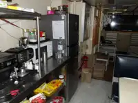 Tàu nghiên cứu để bán