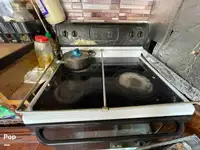 Tàu kéo lưới để bán