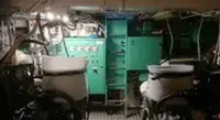 Tàu làm việc để bán