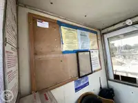 Tàu du lịch để bán