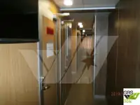 Tàu chở khách và hàng hóa để bán