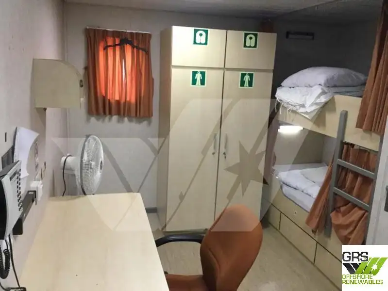 Tàu cung cấp nhanh (FSV) để bán