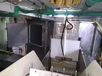 Tàu kéo lưới để bán