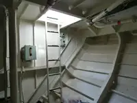 Tàu du lịch để bán