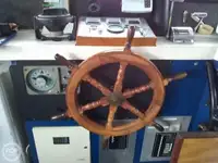 Tàu đánh cá để bán