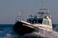 Tàu khảo sát để bán
