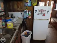 Tàu kéo lưới để bán