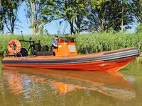 Thuyền phao cứng để bán
