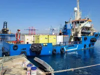 Tàu cung cấp để bán