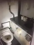 Tàu chở thủy thủ đoàn để bán