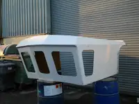 Tàu kéo lưới để bán