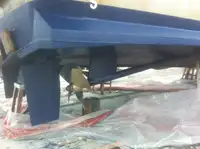 Tàu chở thủy thủ đoàn để bán