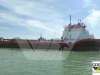 Tàu cung cấp để bán