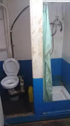Tàu nạo vét để bán