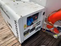 Tàu dẫn đường để bán