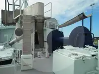 Tàu kéo lưới để bán