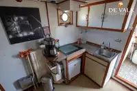 Tàu tuần tra để bán