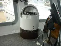 Tàu kéo lưới để bán
