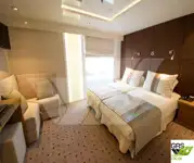 Tàu du lịch để bán
