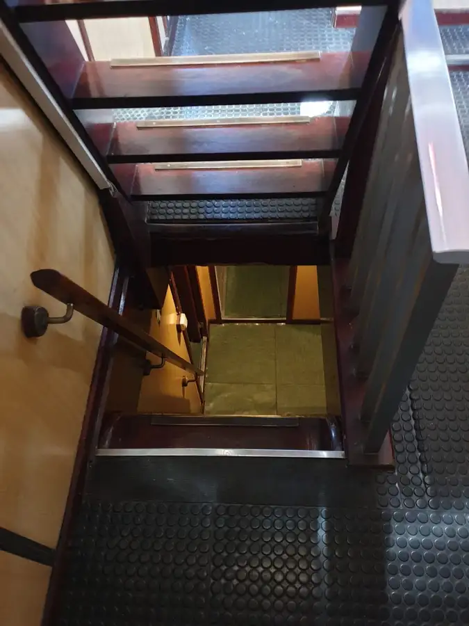 Tàu kéo để bán