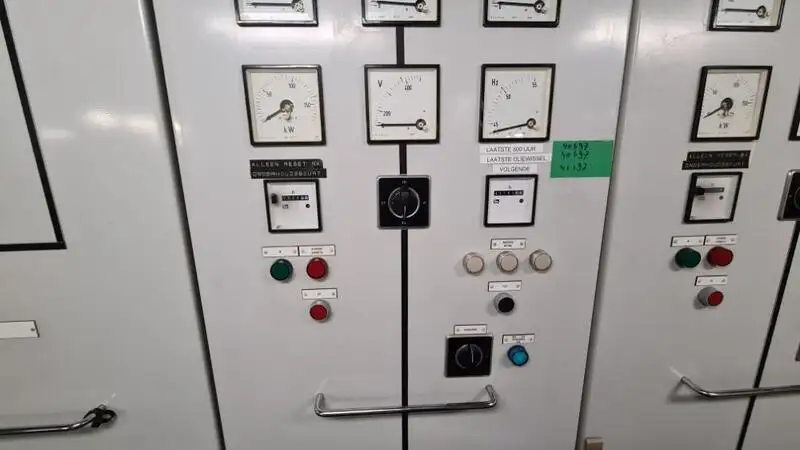 Tàu cung cấp để bán