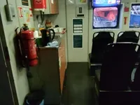 Tàu chở thủy thủ đoàn để bán