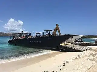 Tàu đổ bộ, chở hàng để bán