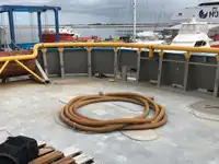Tàu kéo để bán