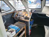 Tàu kéo lưới để bán