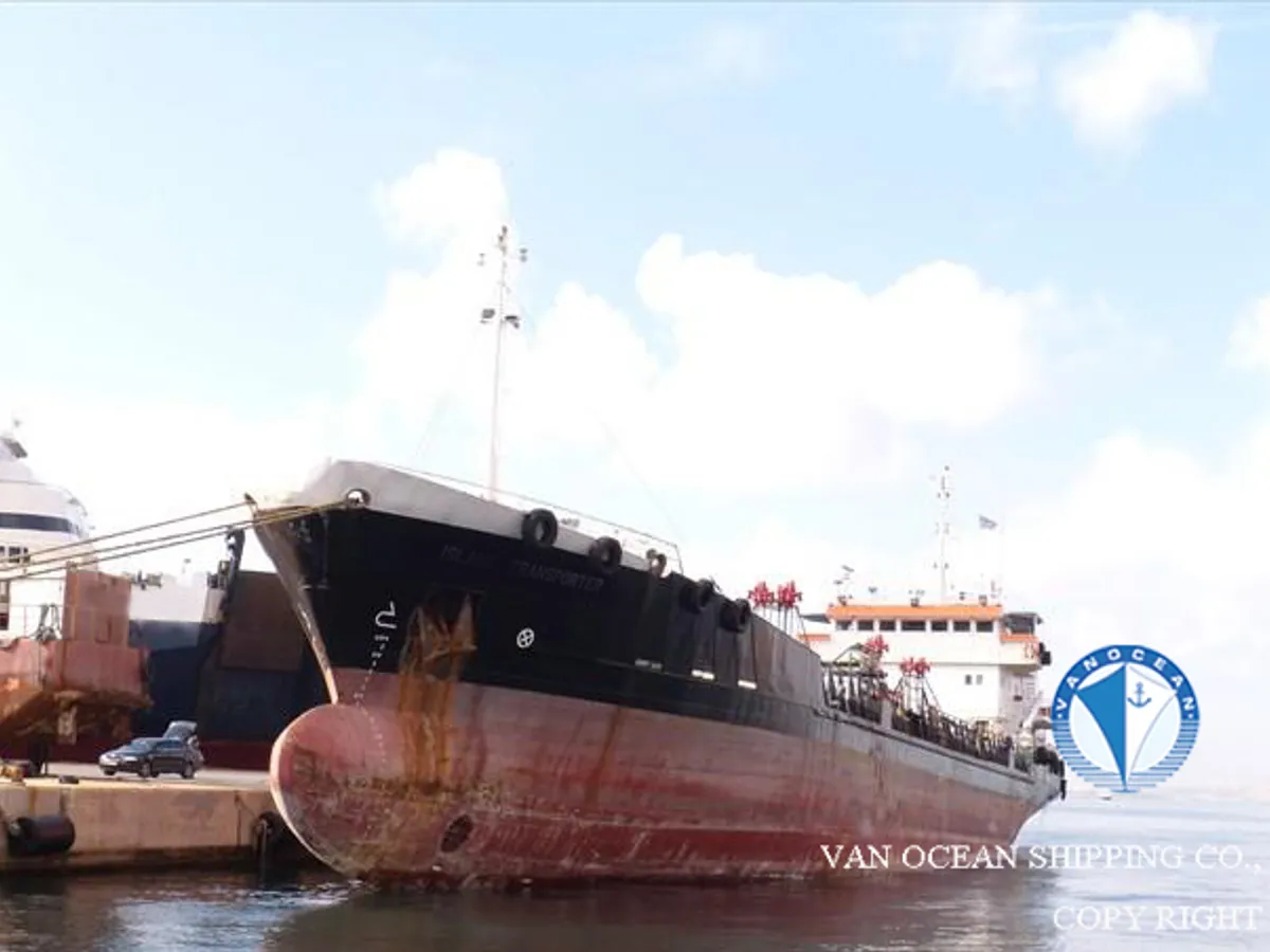 Tàu chở dầu/hóa chất để bán