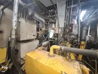 Tàu kéo lưới để bán