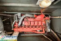 Tàu làm việc để bán