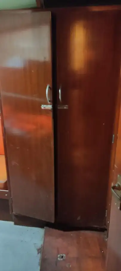 Tàu kéo để bán