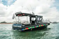 Tàu chở khách để bán