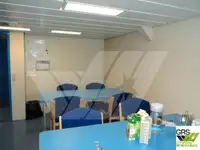 Tàu cung cấp để bán