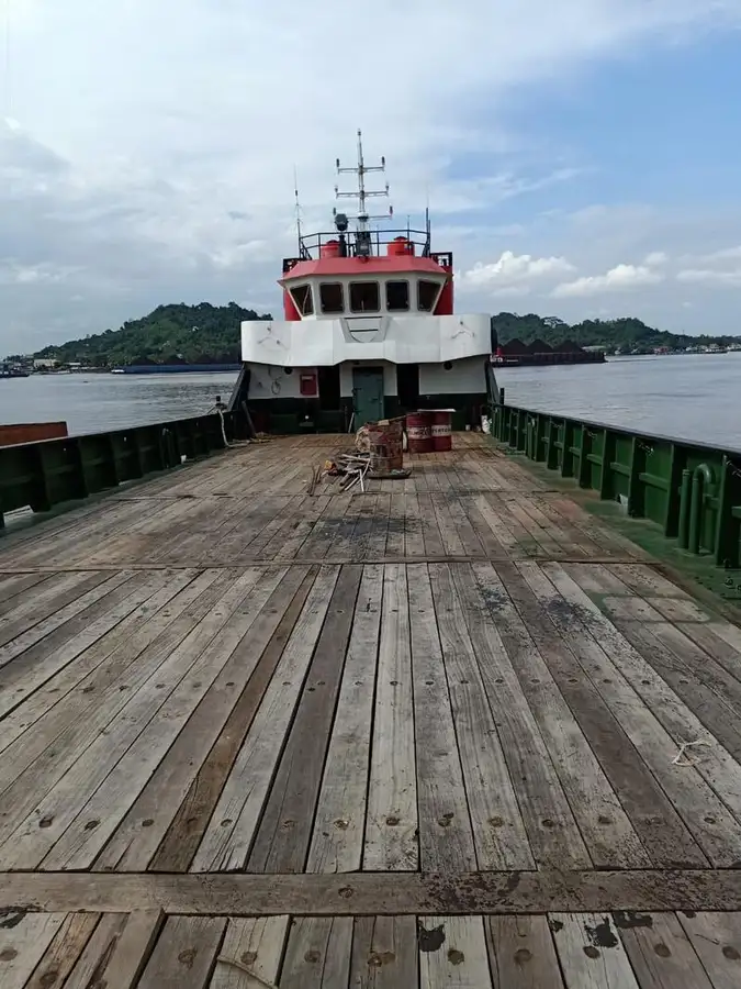 Tàu đổ bộ, chở hàng để bán