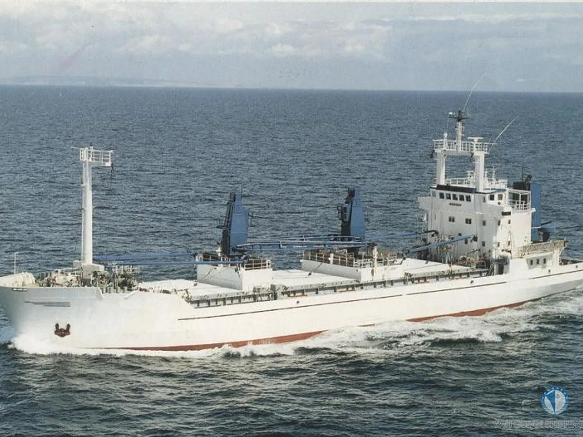 Tàu lạnh để bán